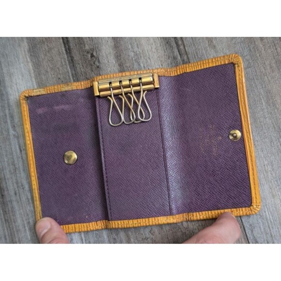 Louis Vuitton Epi Multicles Leather 4 Ring Key Case Yellow - Picture 3 of 5